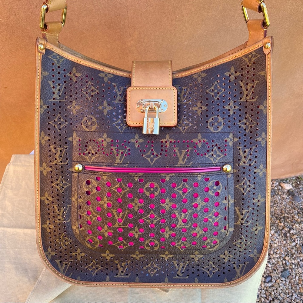 SOLD Louis Vuitton Monogram Perforated Monogram Musette Bag - Picture 4 of 13